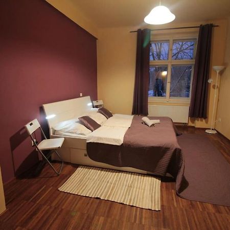 2 Bedrooms Close Vysehrad - Congress Centrum Prague Exterior photo