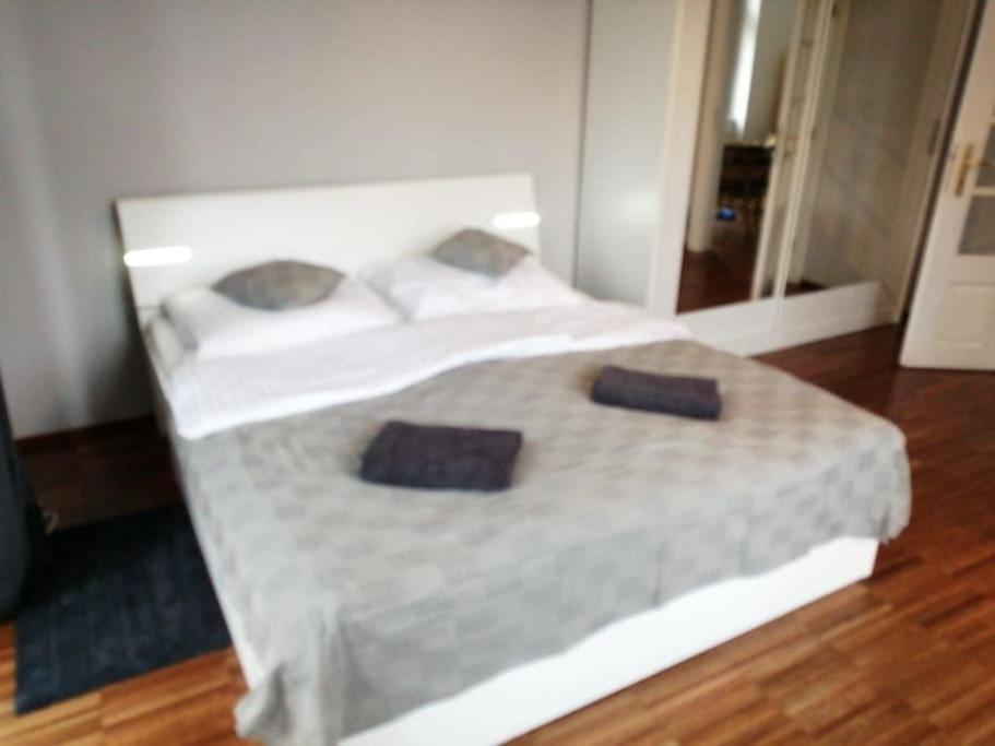 2 Bedrooms Close Vysehrad - Congress Centrum Prague Exterior photo